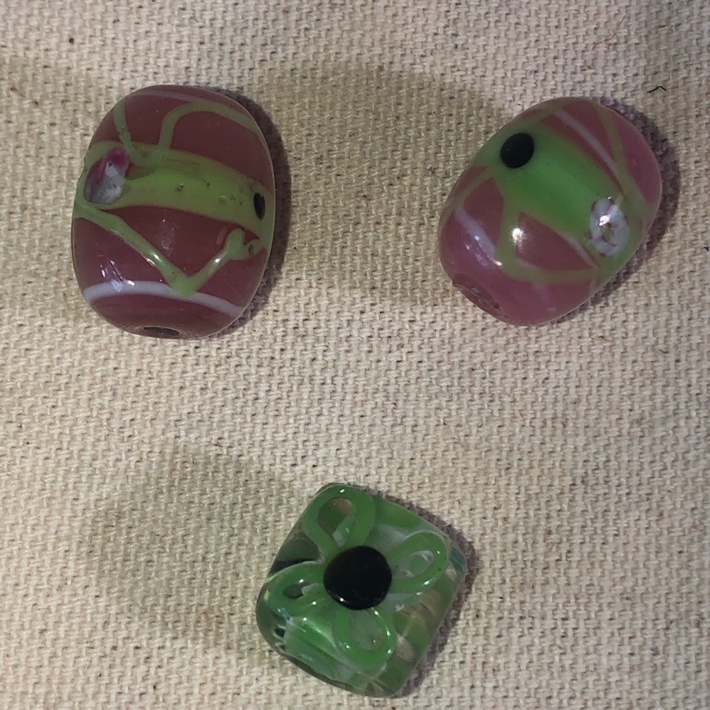 Vintage Lilly Pultizer Handblown Glass Beads. Lot of 3